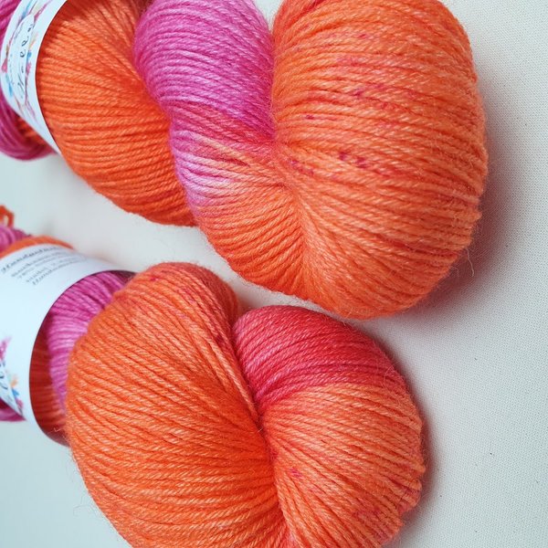 Sockenwolle Hochland Plastik-frei handgefärbt 2-farbig Orange-Pink